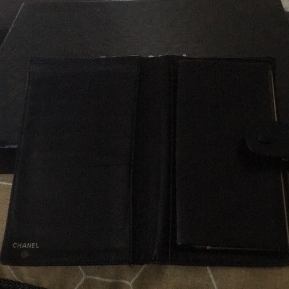 Lamb  authentic  Chanel with auth sticker . Going Chanel metal logo clasp . - Picture 5 of 14